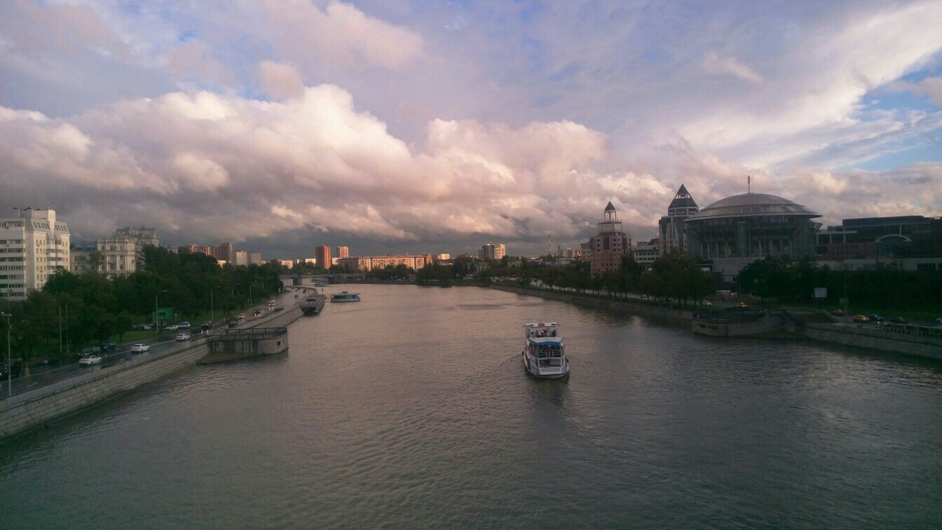 Река Москва. Красотища. - Моё, Москва, Москва-Река, Московский дом музыки, Пейзаж, Фотография, Небо, Облака, Длиннопост