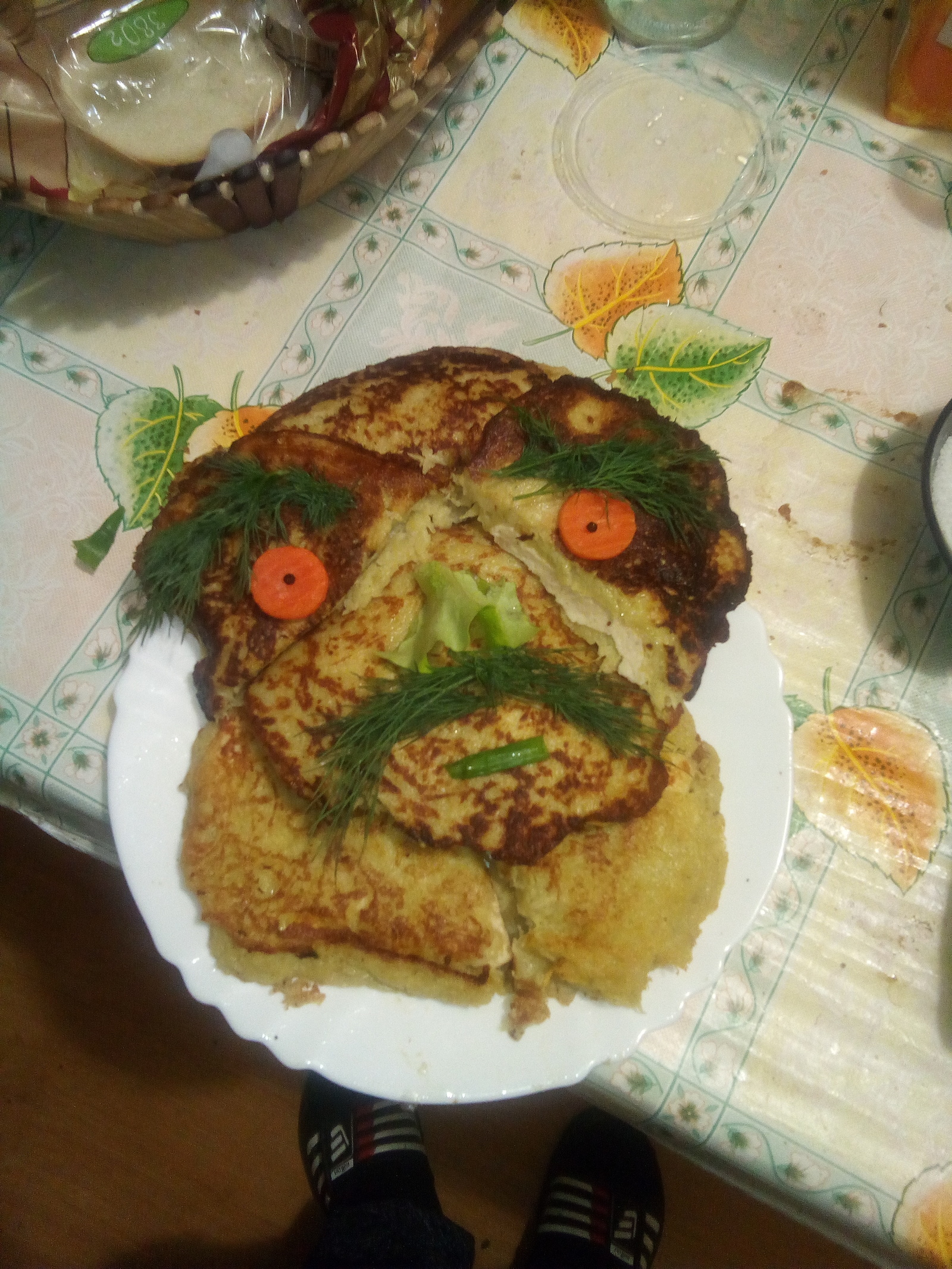 I decided to stir up potato pancakes here, it turned out creepy ((( - My, Alexander Lukashenko, Draniki, Inconvenience