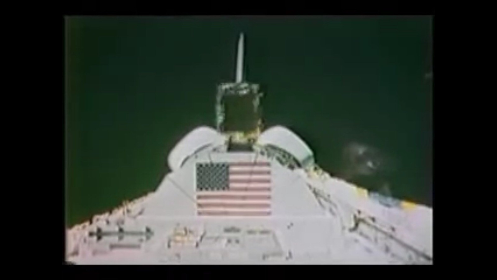 Official NASA video from 1983 STS-8 Challenger, - My, NASA, Aliens, Теория заговора, Video, Longpost