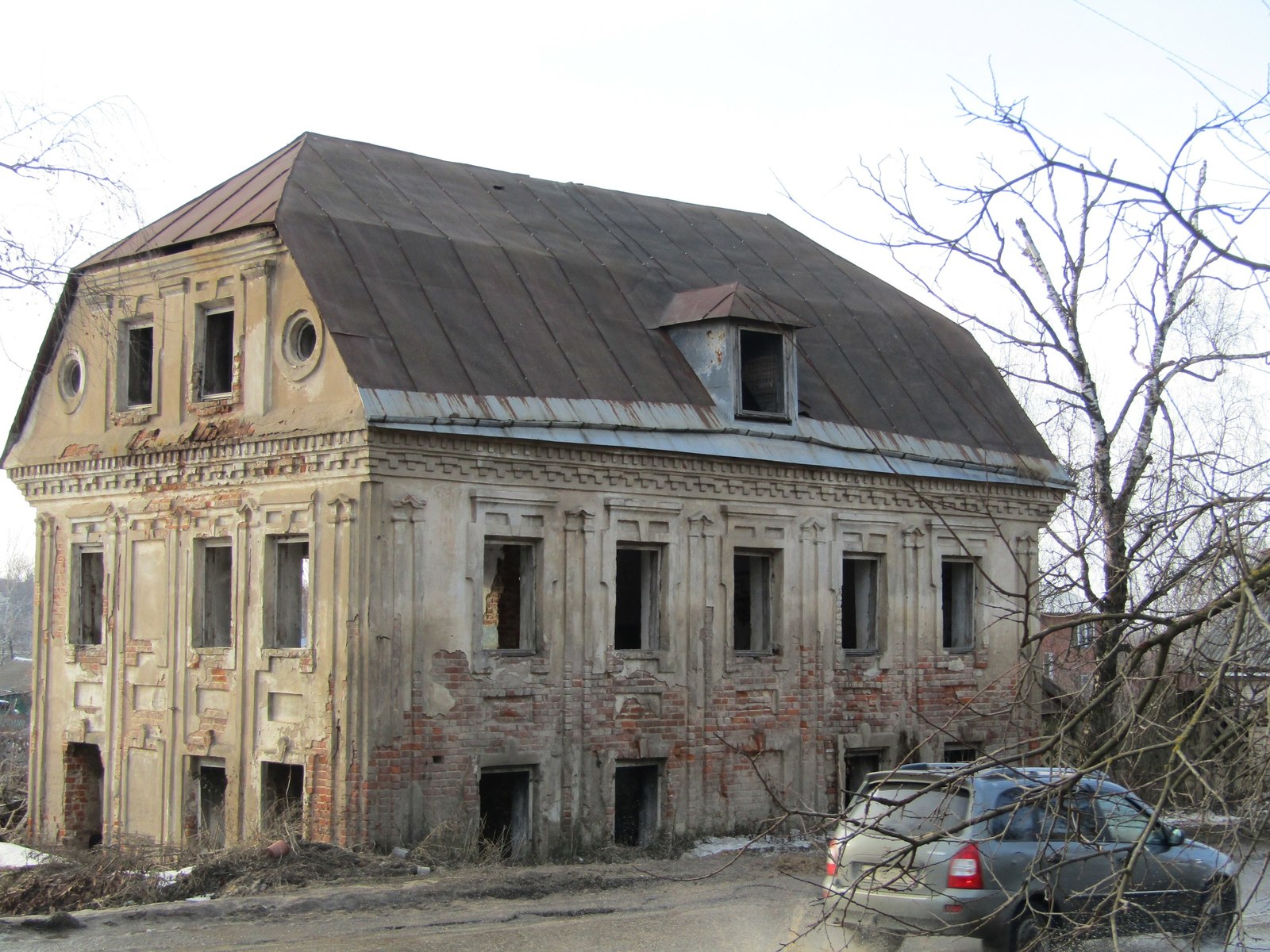 Вязьма- «Город воинской славы». А вот исторические памятники-дома культурного наследия этого города. - Вязьма, Памятник, Руины, Бездействие власти, Разруха, Достопримечательности, История России, Длиннопост