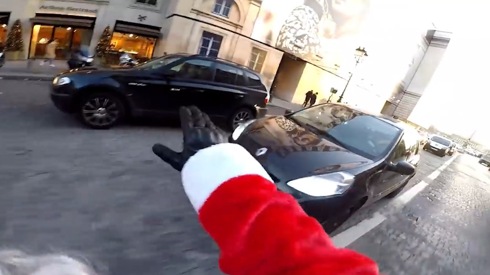 A case from France: Santa helped catch a criminal. Is it correct? - Bikers, Motorcycles, , Road accident, Crash, Paris, France, Погоня, Longpost, Motorcyclists, Moto