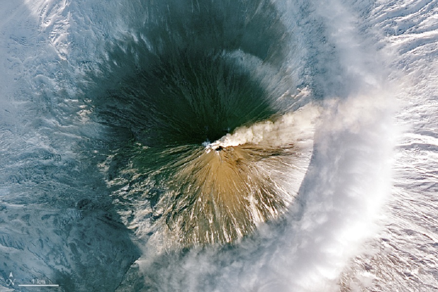 What volcanic plumes look like over Kamchatka - The national geographic, Volcanoes of Kamchatka, Pictures from space, Longpost, Volcano