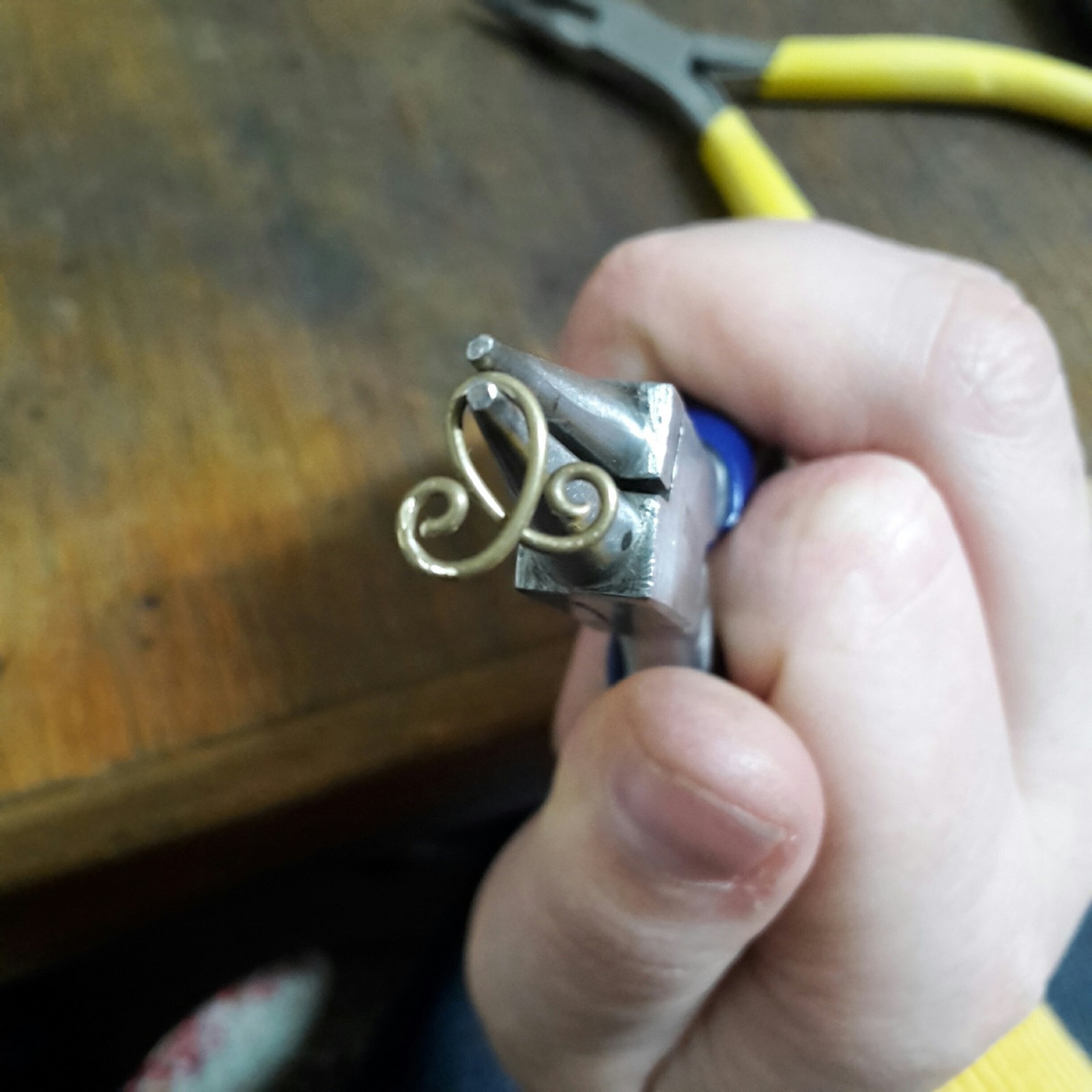 The process of creating brass earrings with pearls, part 1. - My, Needlework with process, Wire jewelry, Brass, Earrings, Handmade, Longpost