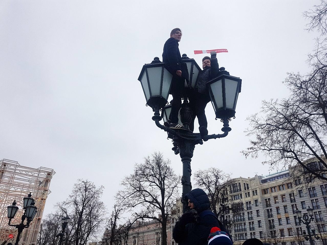 И снова миллионные забастовки по всей стране. И снова площади полны несогласных. - Алексей Навальный, Политика, Выборы, Чичваркин, Павел Лобков, Видео, Длиннопост, Евгений Чичваркин