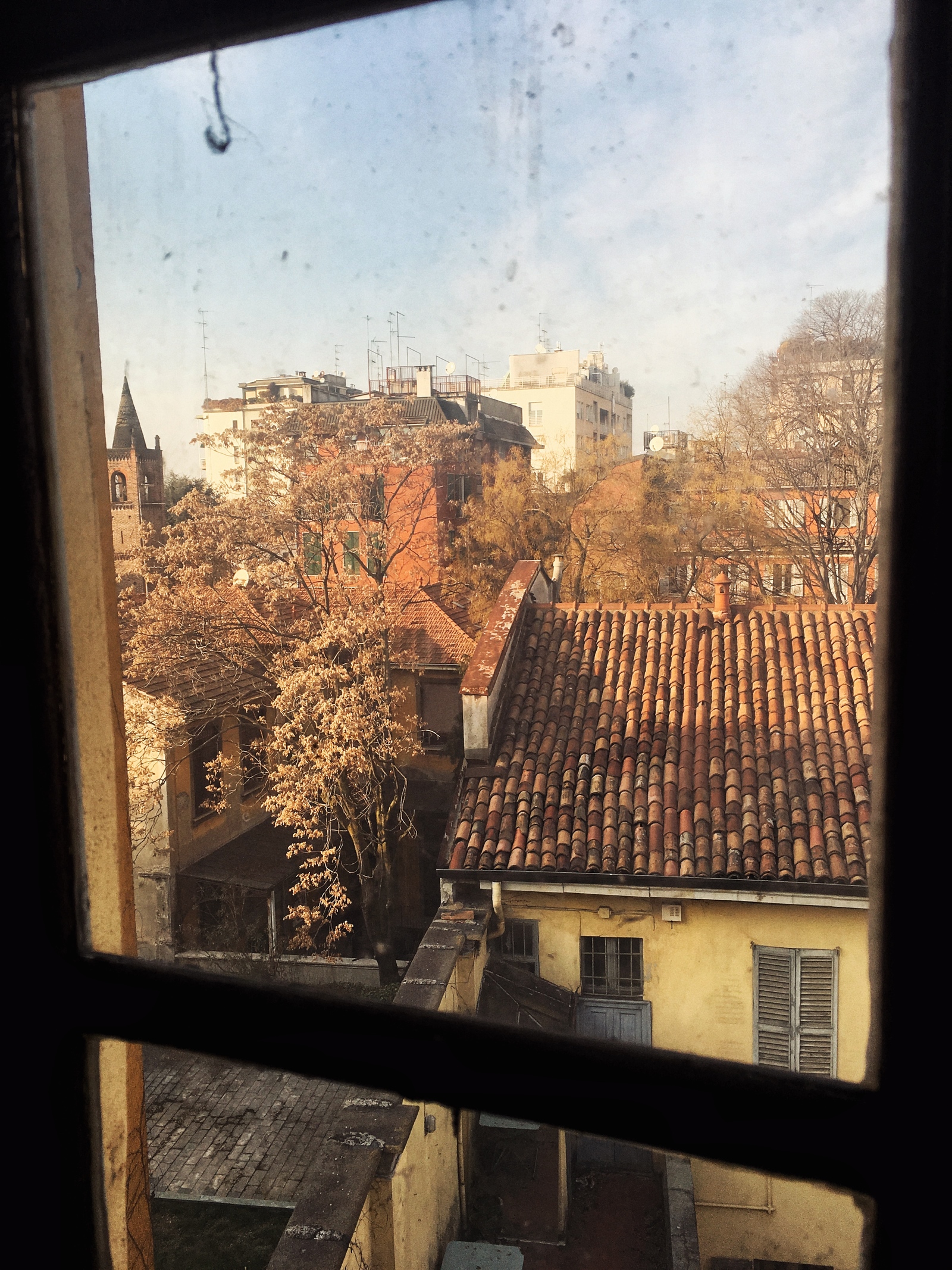 Red roofs of Milan - My, The photo, Travels, Italy, Milan, Landscape