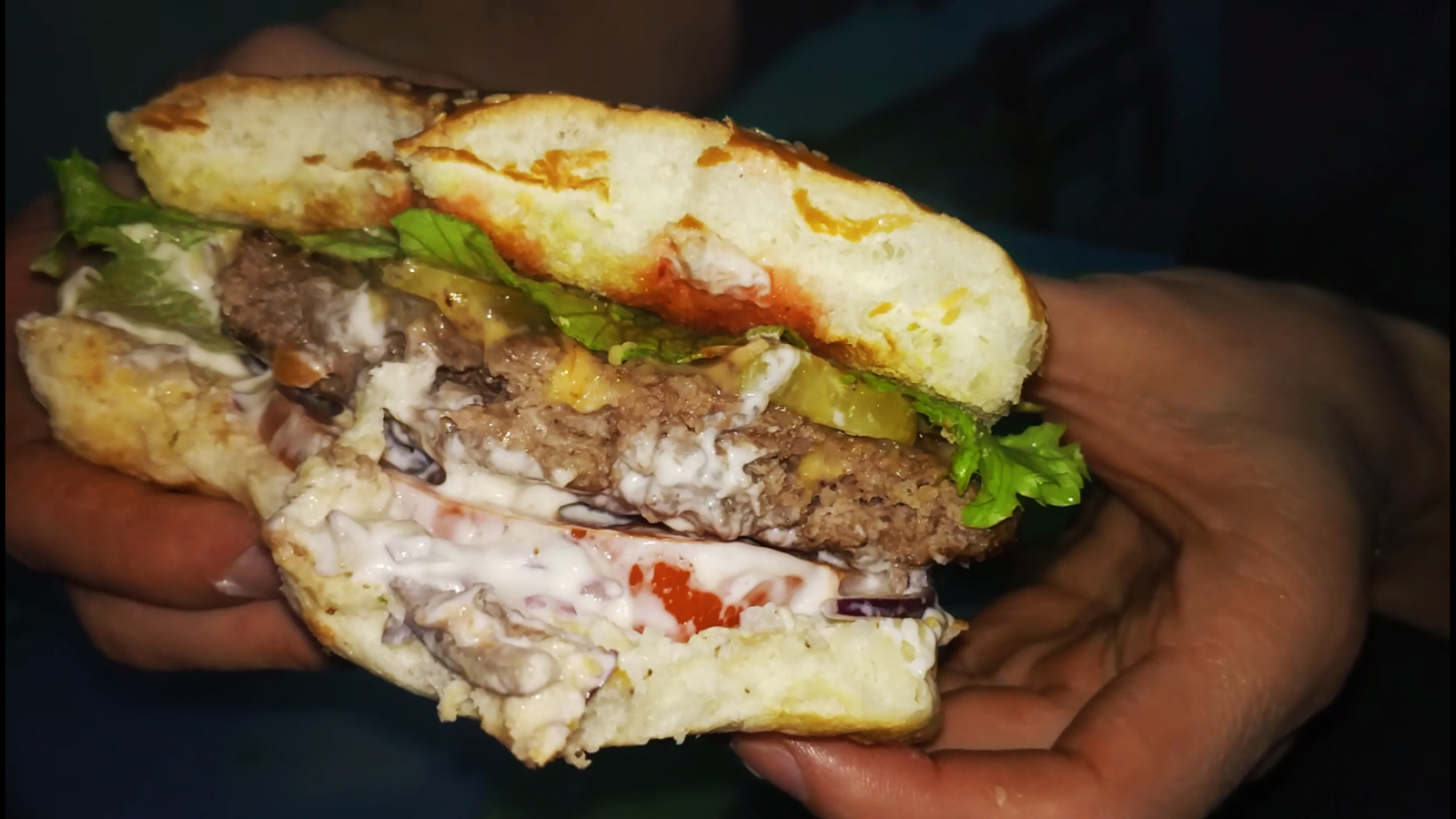 Zabatsal homemade Burger! Link to the video in the comments if anyone is interested :) - My, Food, Recipe, Burger, Cooking, Video recipe, Longpost