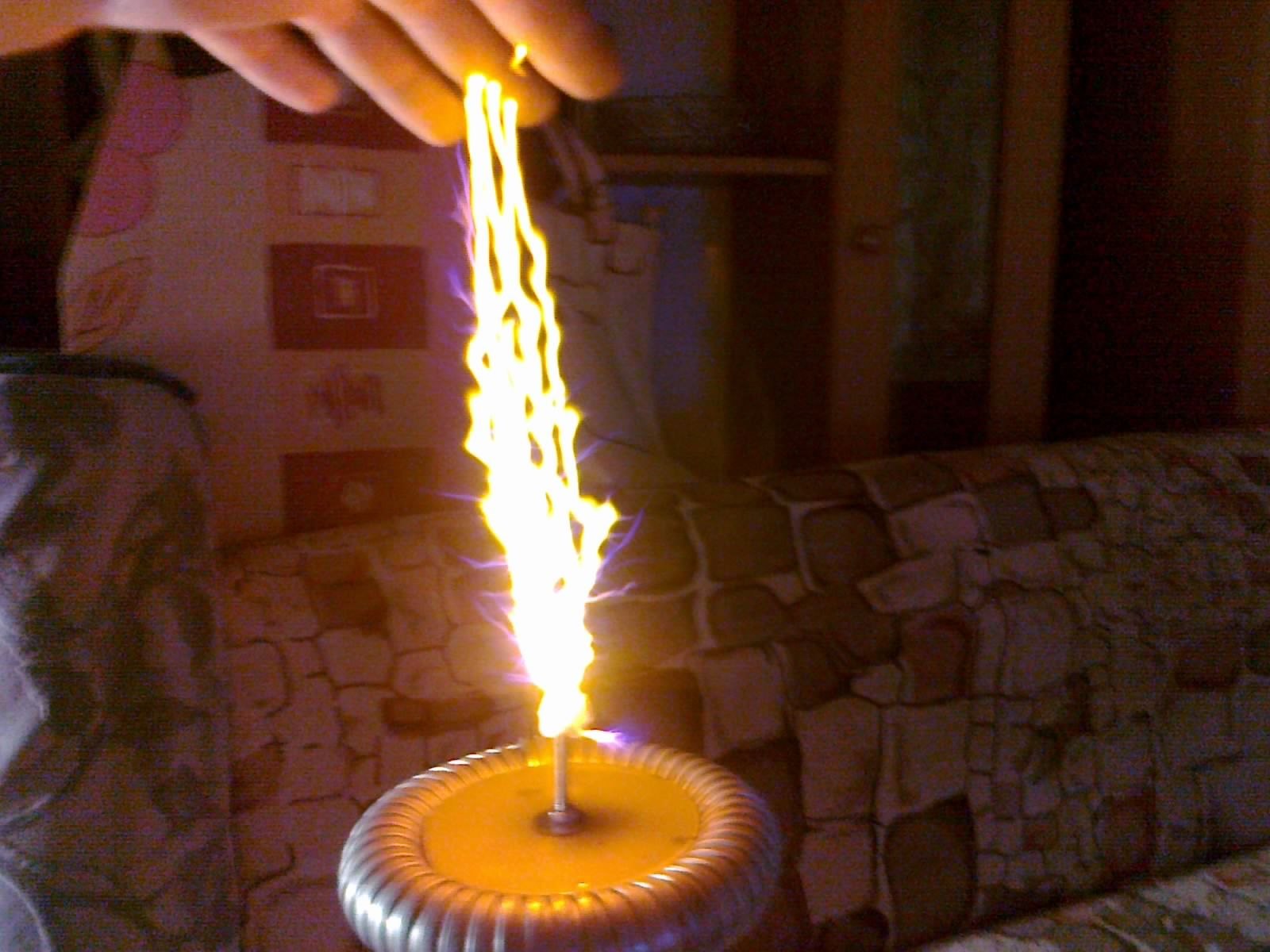 My Tesla Coil - My, Electricity, Tesla coil, Plasma, Fire, High voltage