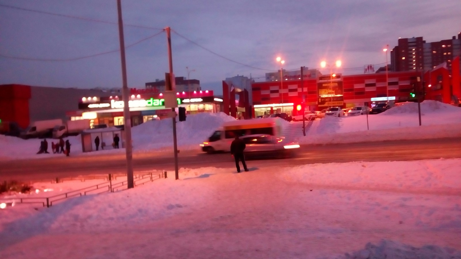 Beautiful Saratov (+bonus) - My, Saratov, Road, Beautiful, Snow, Lamp