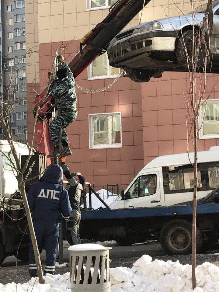 В одном из пабликов города. - Воронеж, ПДД, Тротуар, Неправильная парковка, Длиннопост