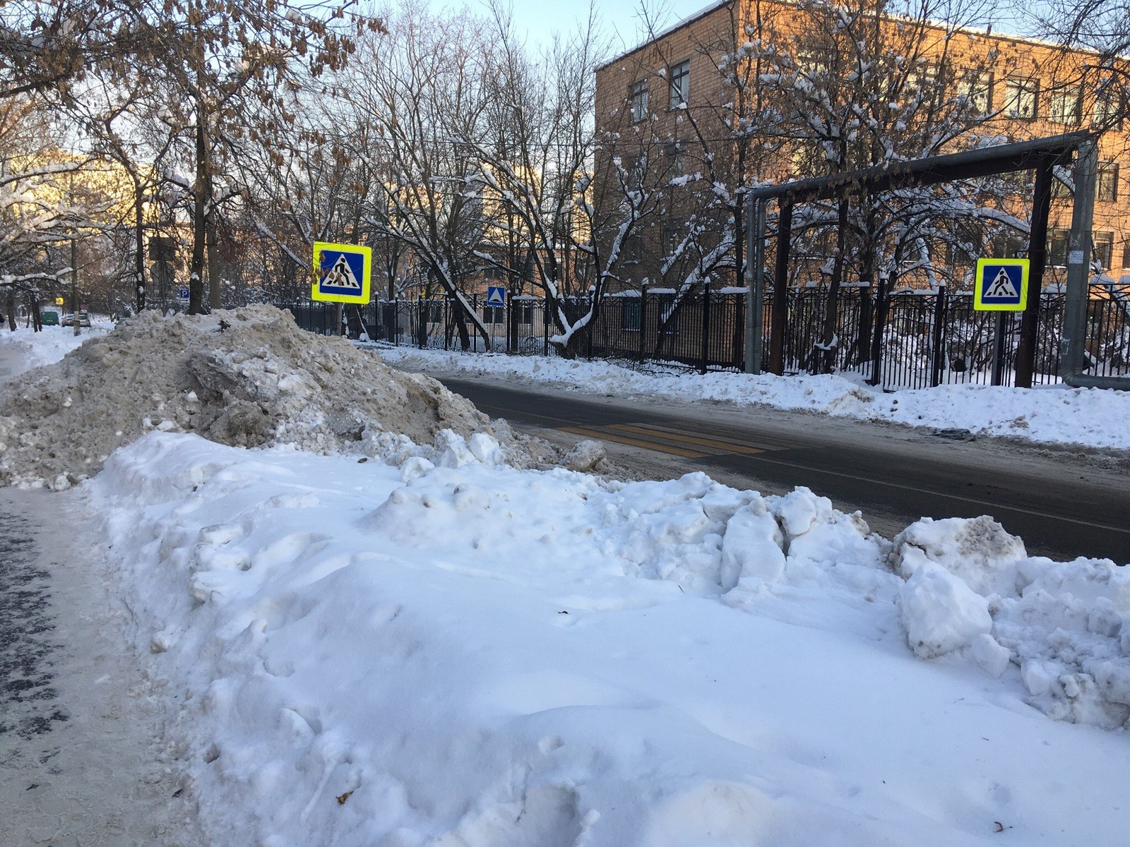 Про коммунальные службы - зимнее (часть 1.1) - Моё, Москва, Улица Смольная, ЖКХ, Длиннопост