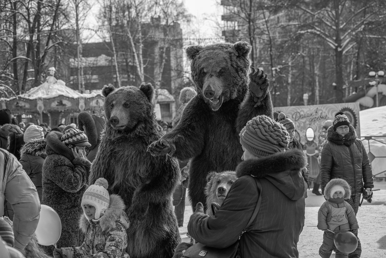 Типичная Россия (Три оборванные жизни ради селфи) | Пикабу