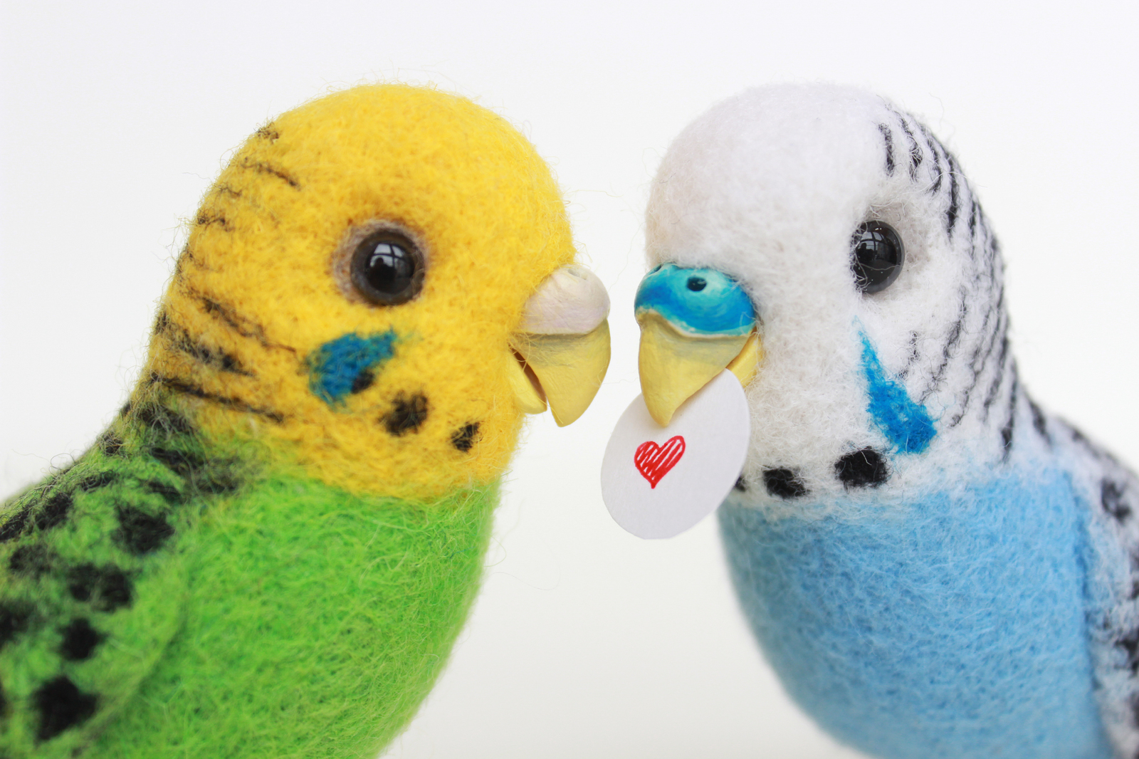 КОРЕЛЛА попугай птица игрушка валяная из шерсти войлочная интерьерная птичка попугайчик сувенир
