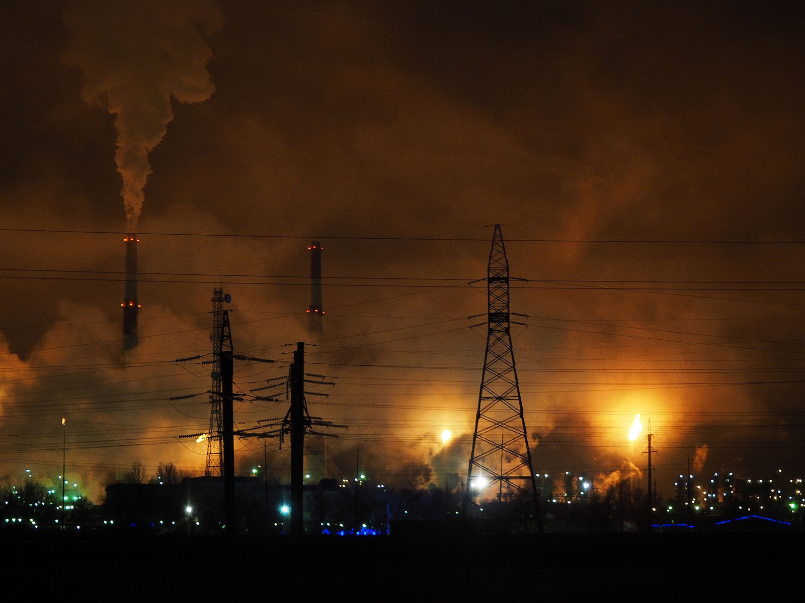 The mystery of steam, smoke and fire! - My, , Smoke, Flame, Torch, Power lines, Lights, Orenburg, Beginning photographer