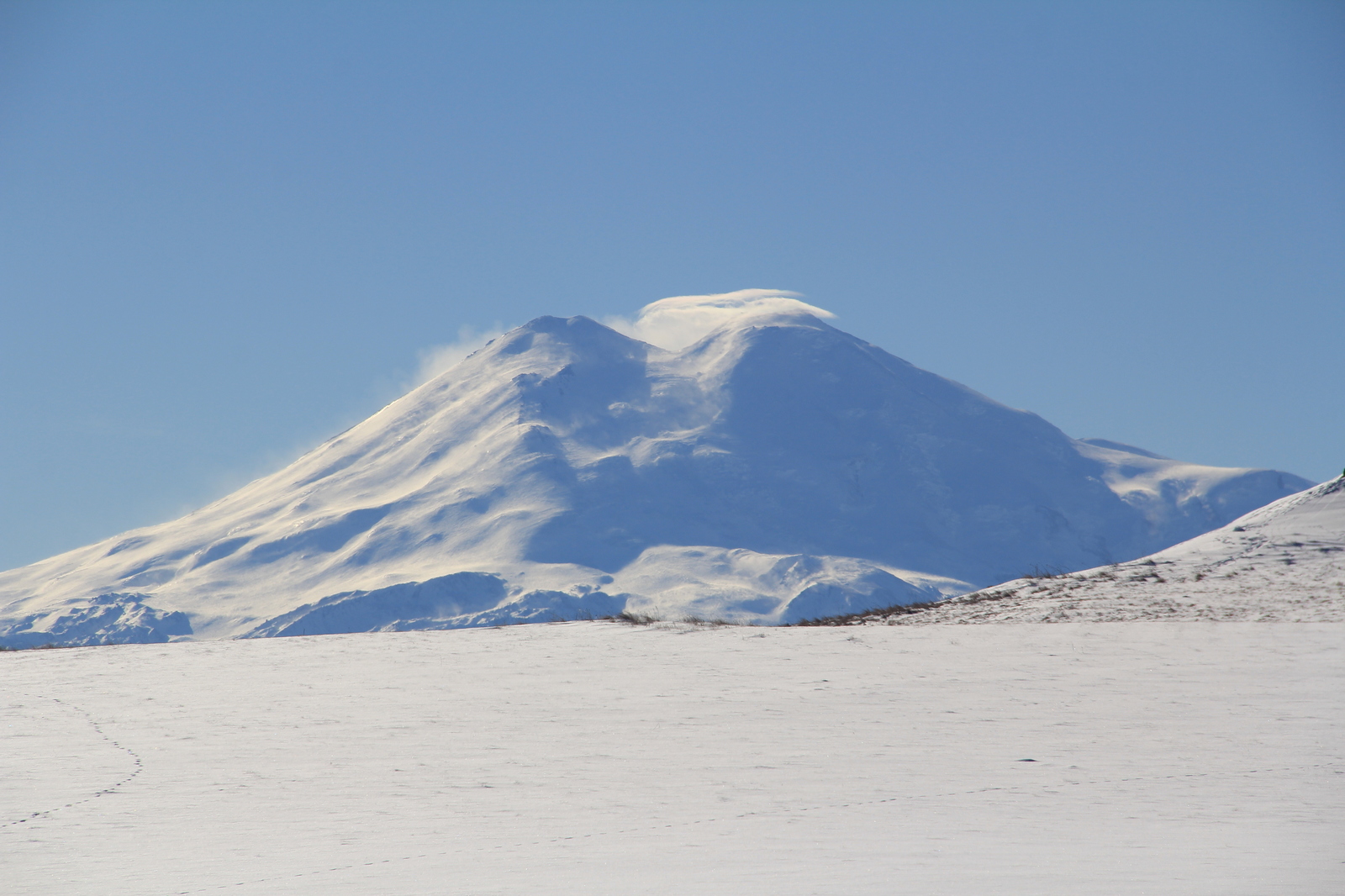 Sketches from work. Elbrus and clouds, white-maned .... - My, The photo, Nature, Longpost, Elbrus, Sky, Clouds