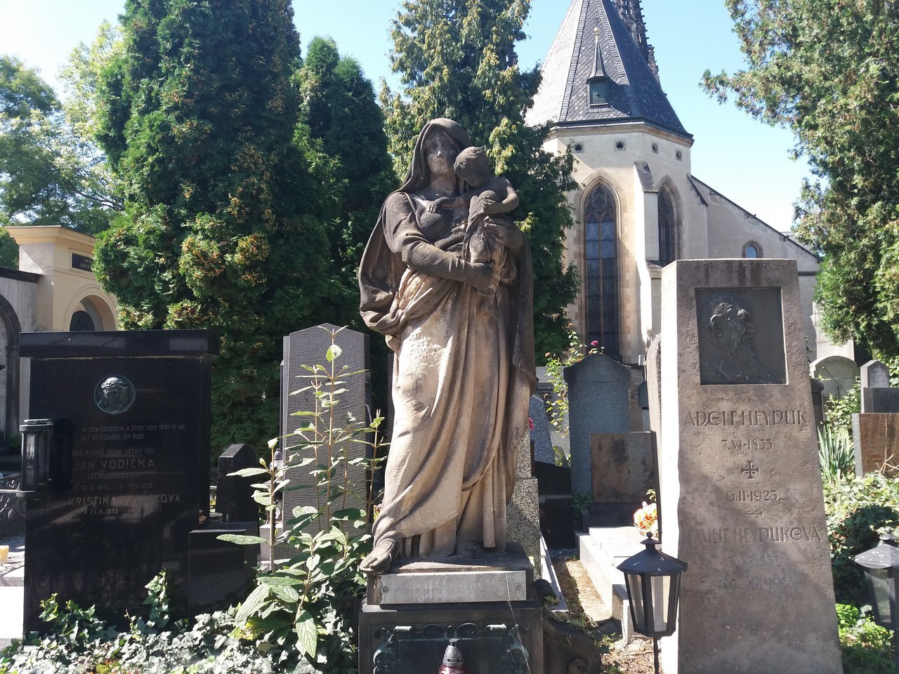 Cemetery at the Basilica of Saints Peter and Paul - My, Czech, Prague, Cemetery, , Travels, Longpost