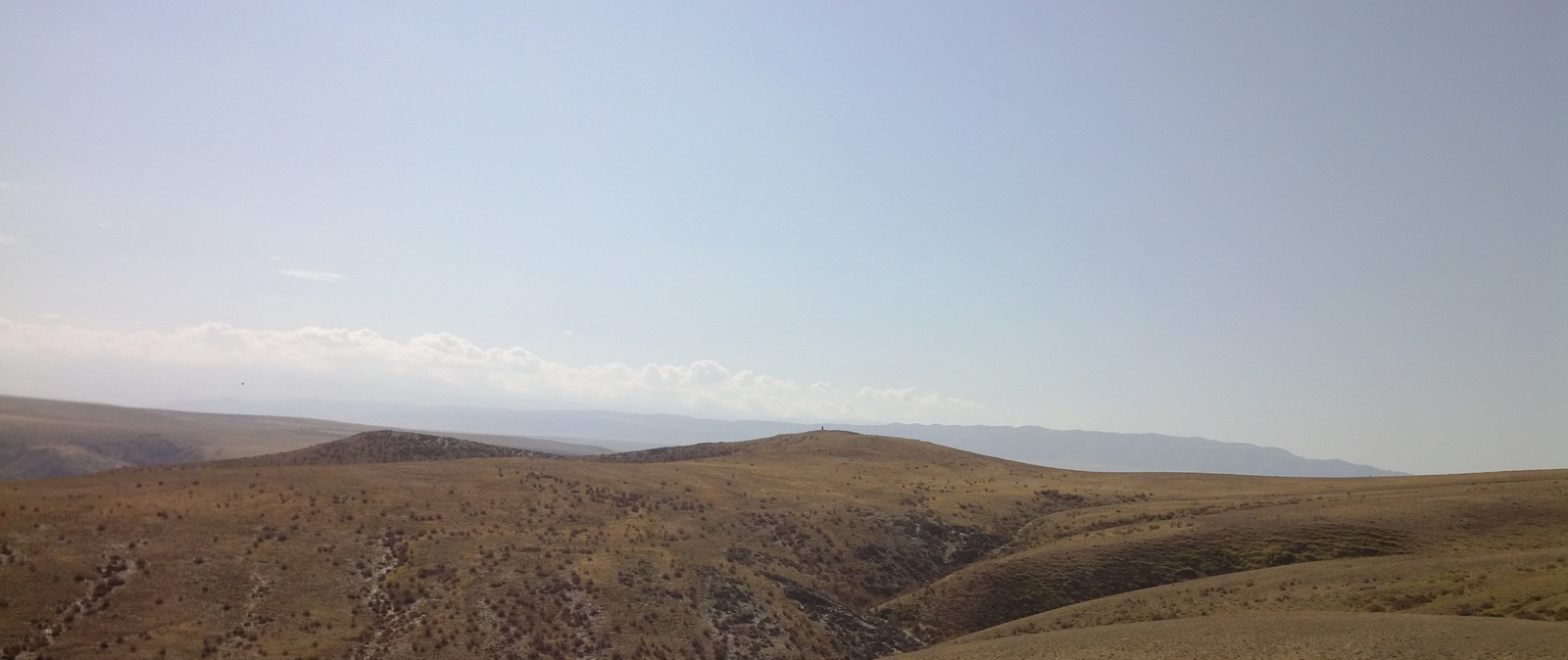 In Kazakhstan, near Karagaily... - My, The mountains, Kazakhstan, Heat, Dust, The sun, The rocks, Road, Longpost