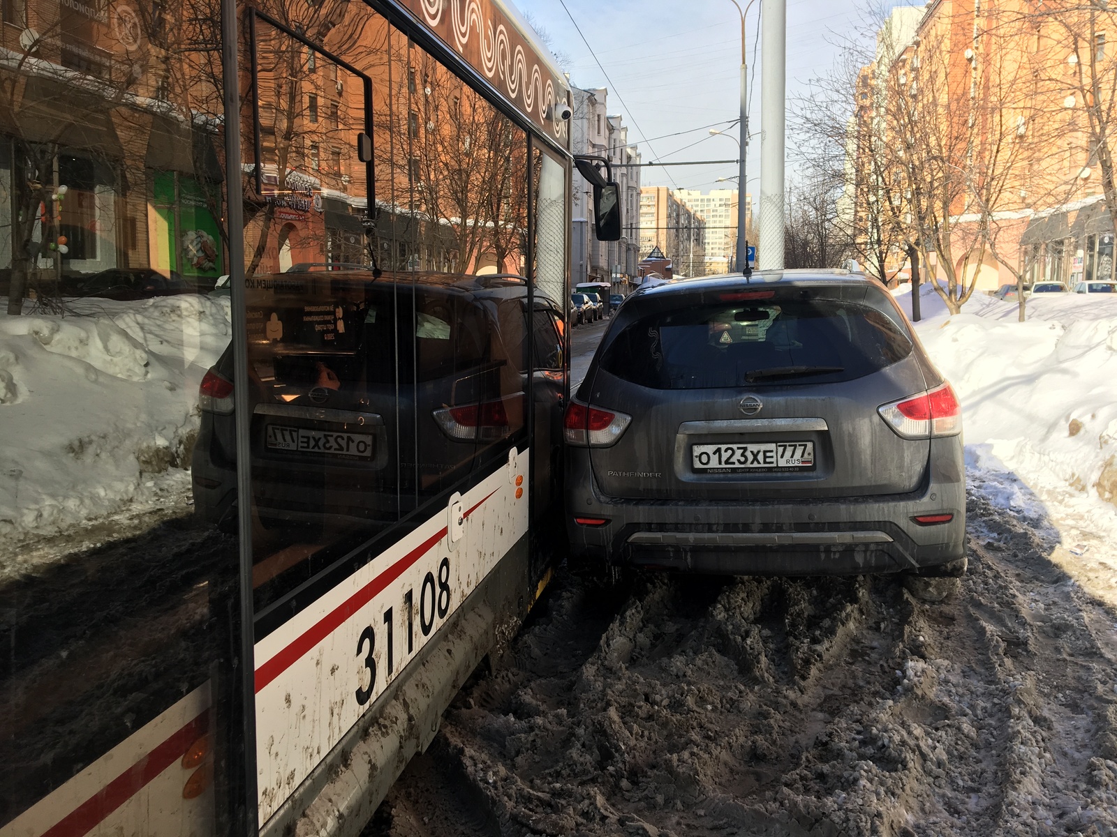 The country must know its heroes - , Неправильная парковка, Tram, Road accident