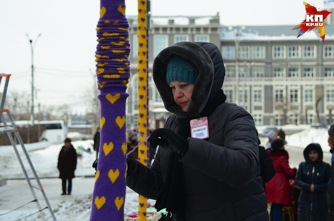 Siberian needlewomen staged a festival of knitted graffiti Everything is connected - Novosibirsk, Graffiti, , Knitting, Siberia, Longpost