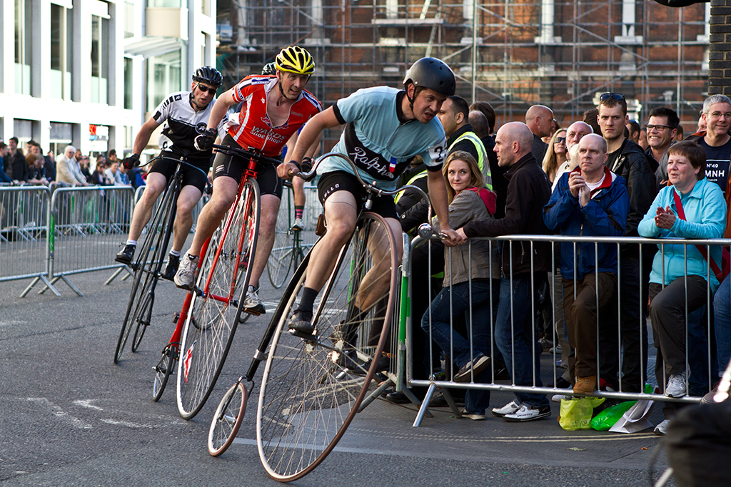 Must be a fun race - Bicycle racing, A bike, penny farthing