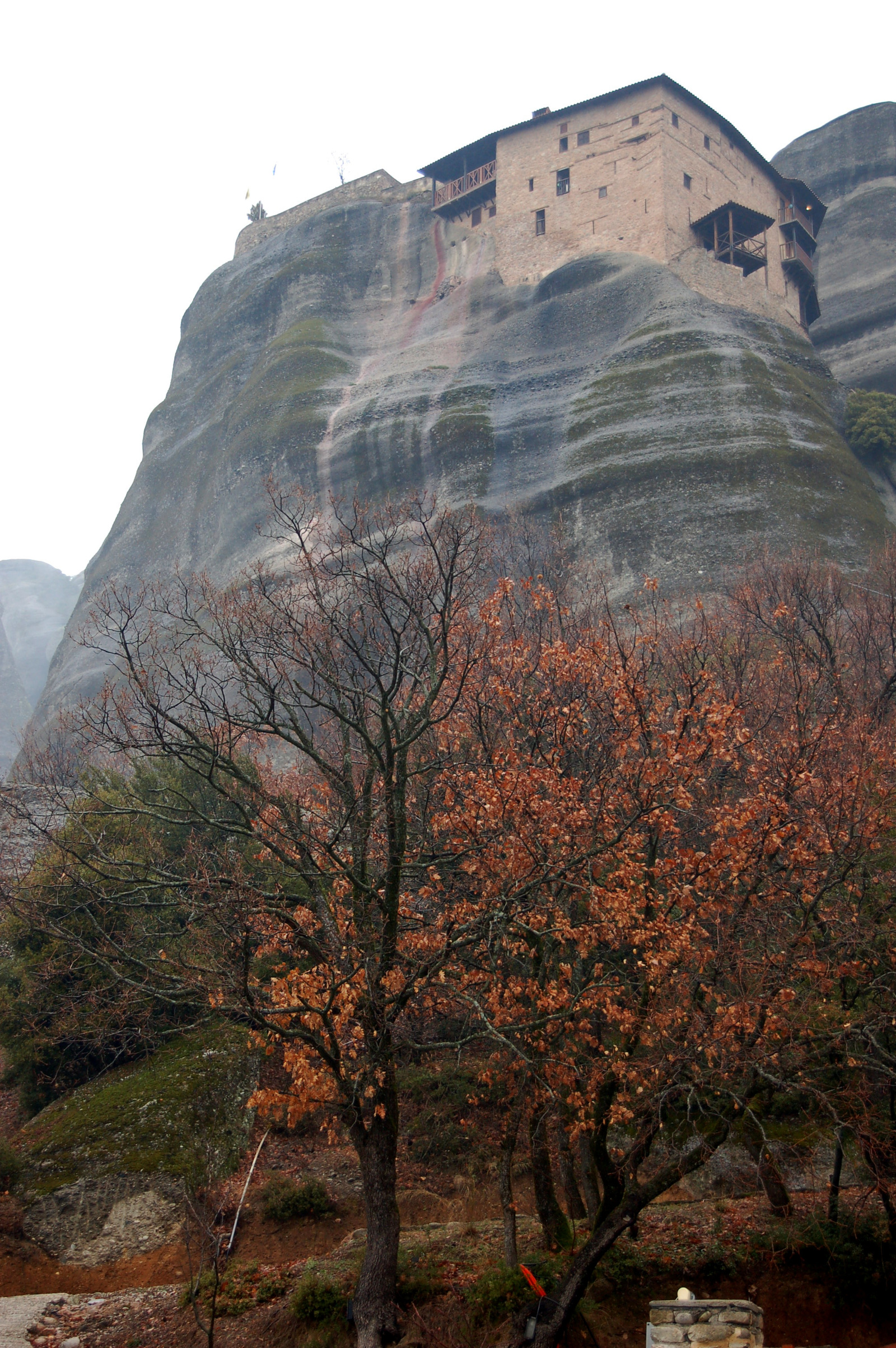 Bad weather in Meteora - My, , Greece, Fog, The rocks, Longpost, The photo, Meteora Monastery