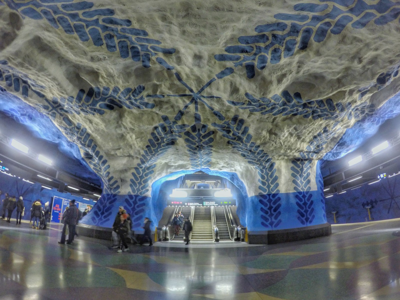 The beautiful metro of Stockholm and my way to it - My, Stockholm, Metro, Beautiful, Longpost, The photo, GoPRO, Travels, Painting