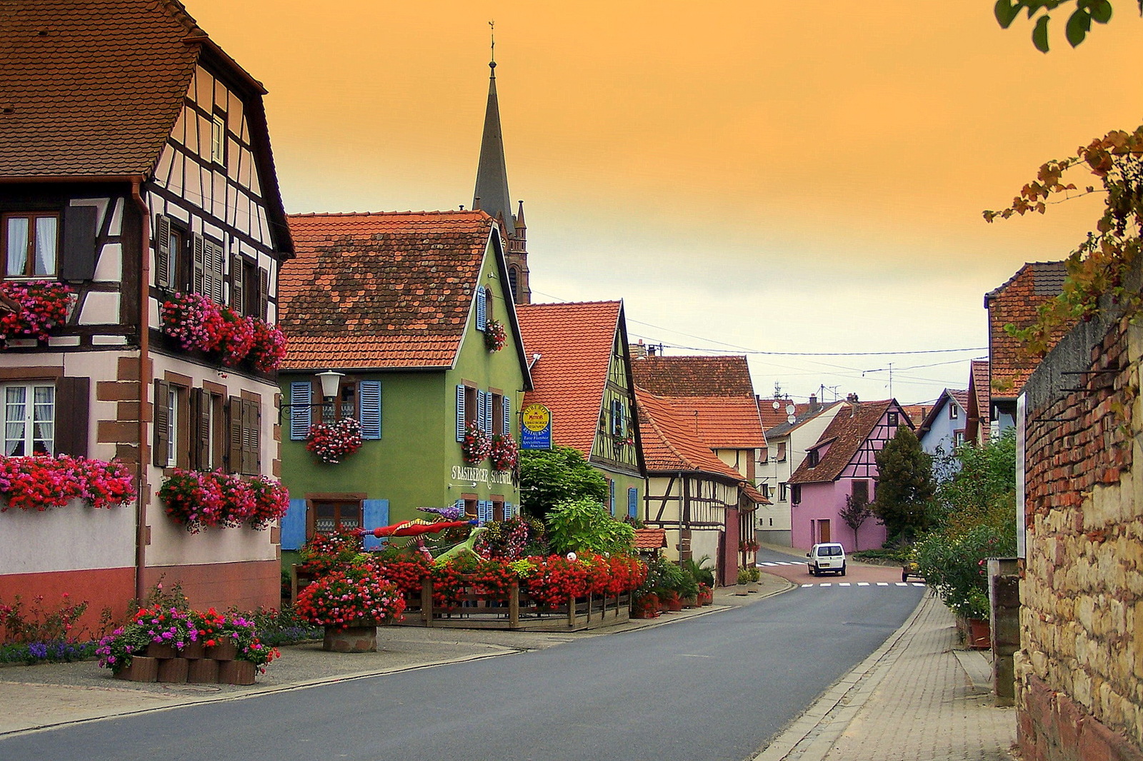 Riquewihr: village-cake :) - , Commune, Half-timbered, Riesling, Alsace, Longpost, France