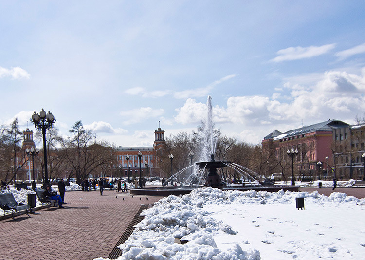 Fountain Irkutsk - My, Irkutsk, Fountain, Spring, Laugh