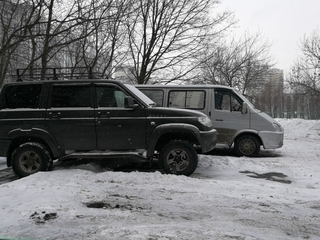 How to reserve seats for your cars! - My, Parking, Neighbours, Cattle, Contempt, Longpost