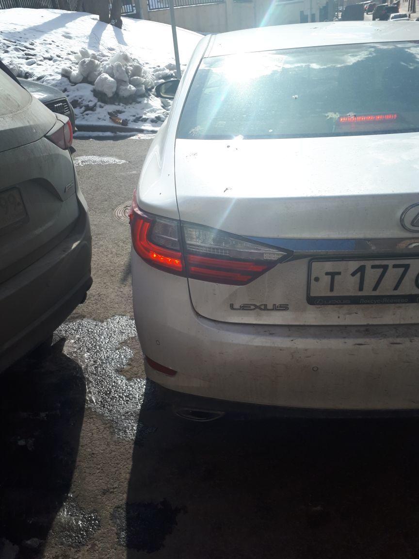 How to deal with rudeness?.. - Rudeness, Court, No rating, Неправильная парковка, Moscow, The photo, Auto, Parking