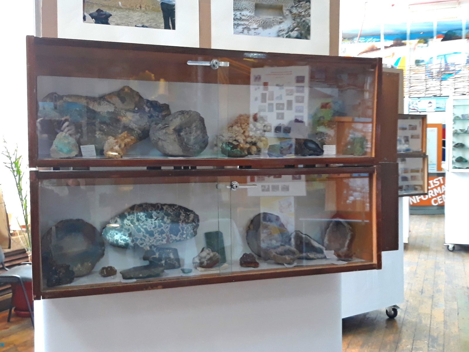 Exhibition of Minerals in Karaganda - My, where to go, Karaganda, Exhibition, Minerals, Collection, The photo, Kazakhstan, Longpost, Video