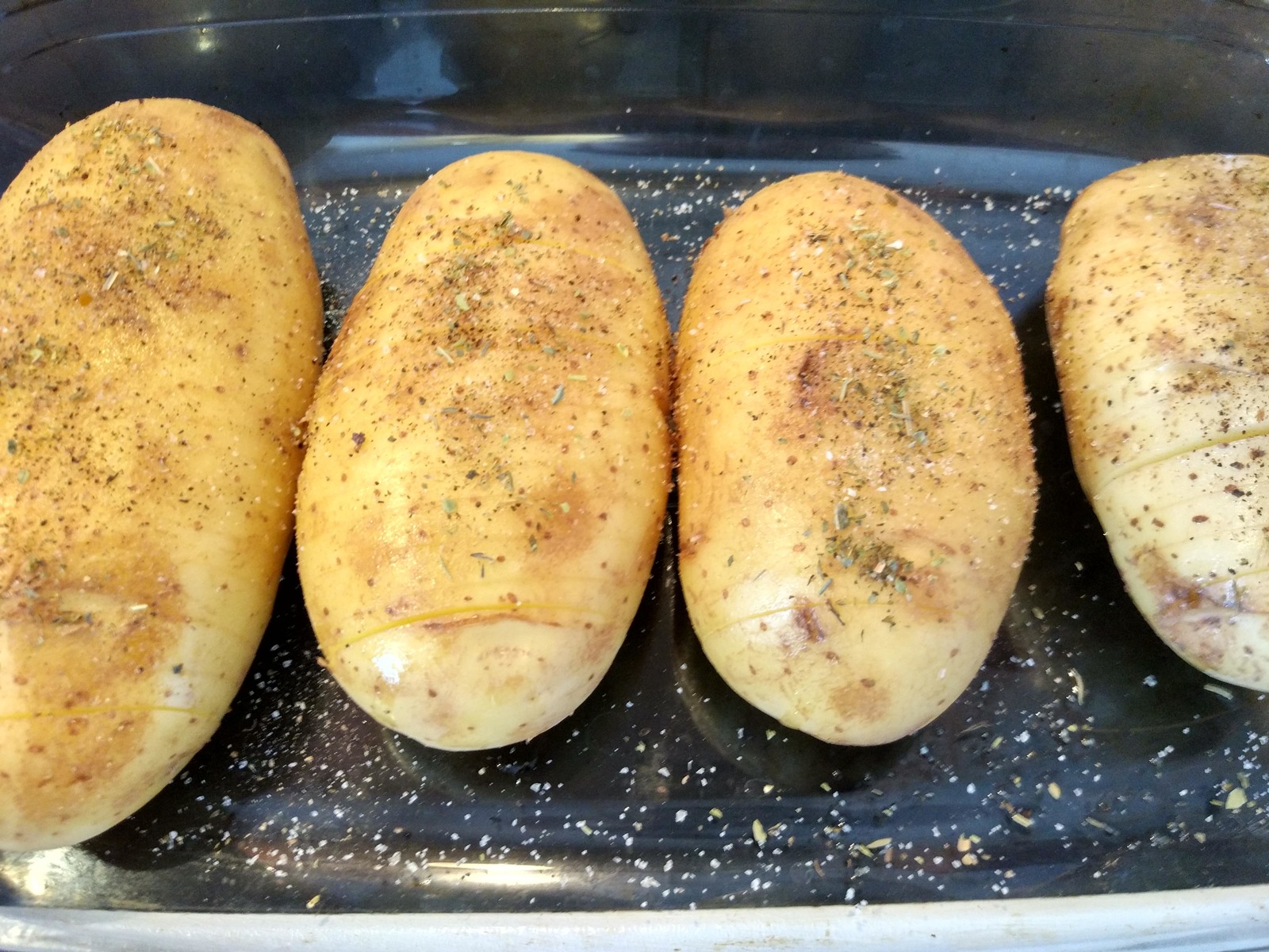 Картошка с ветчиной в духовке