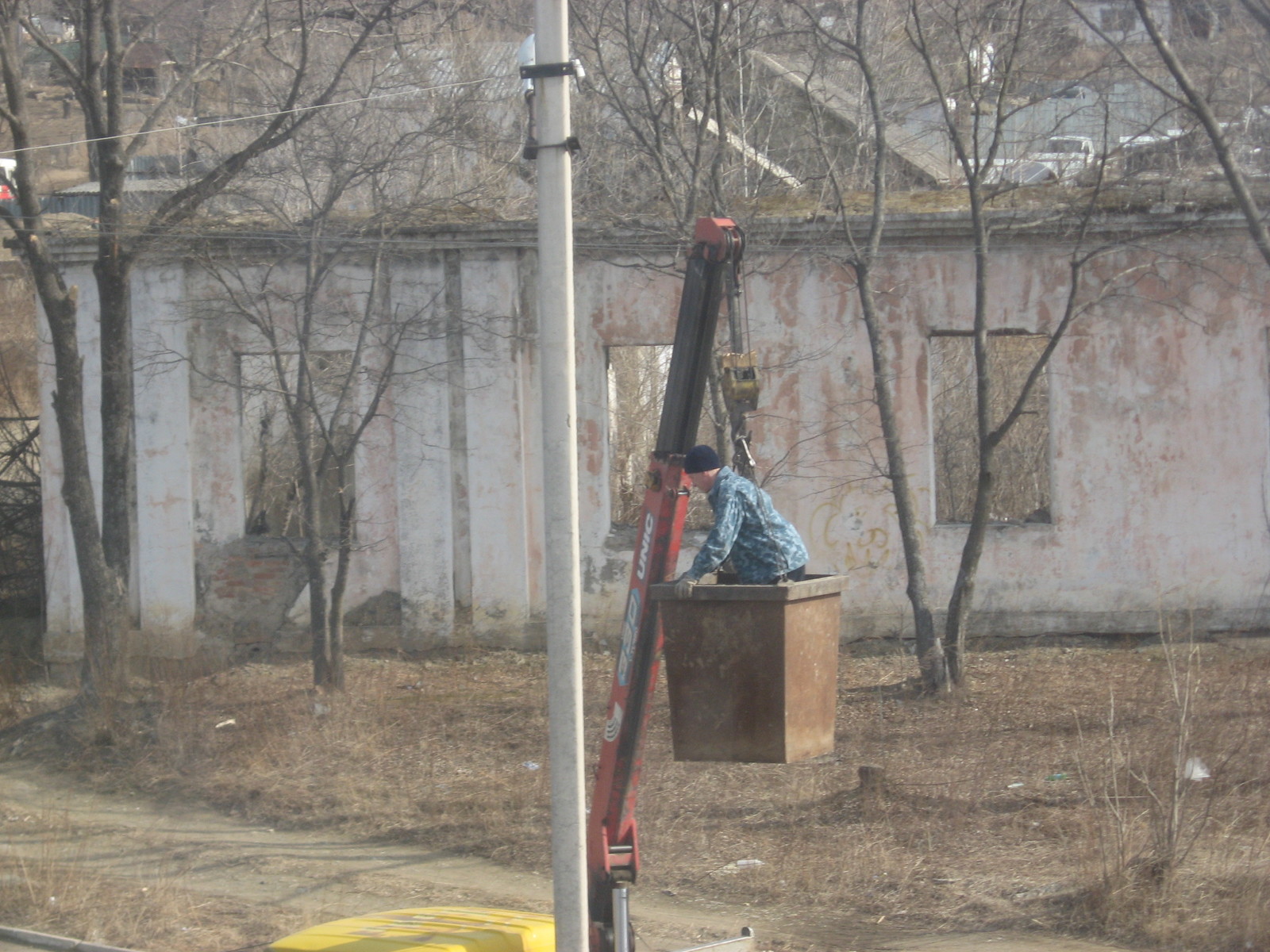 Replacing a light bulb in the countryside - Электрик, Light, Bulb, Village, Manipulator, Container, Longpost, The photo