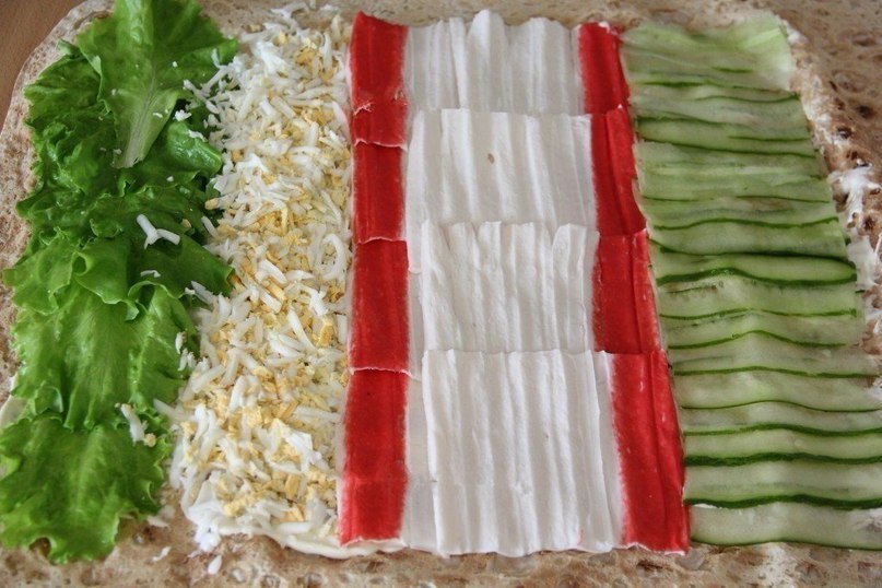 Капустный салат с крабовыми палочками и кукурузой