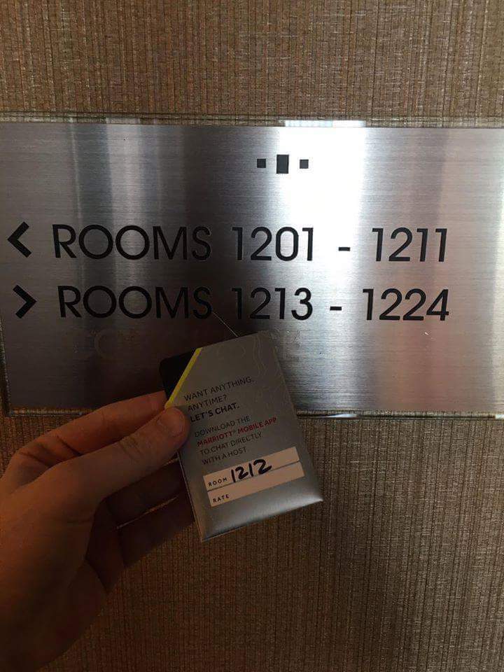 Where to go? - Number, Hotel, WTF, The photo, Pointer