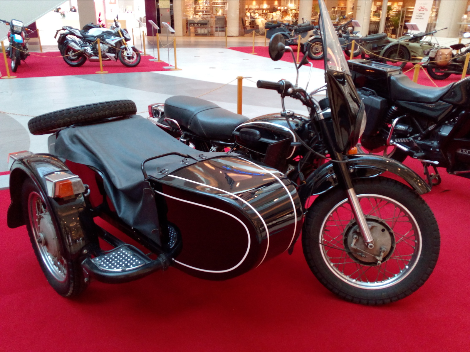 Accidentally stumbled upon an exhibition of motor vehicles. - My, Motorcycles, Story, Longpost, Moto