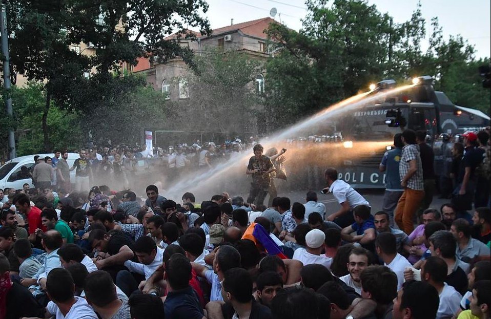 Unrest in Yerevan. - Armenia, Politics, Rally, Longpost