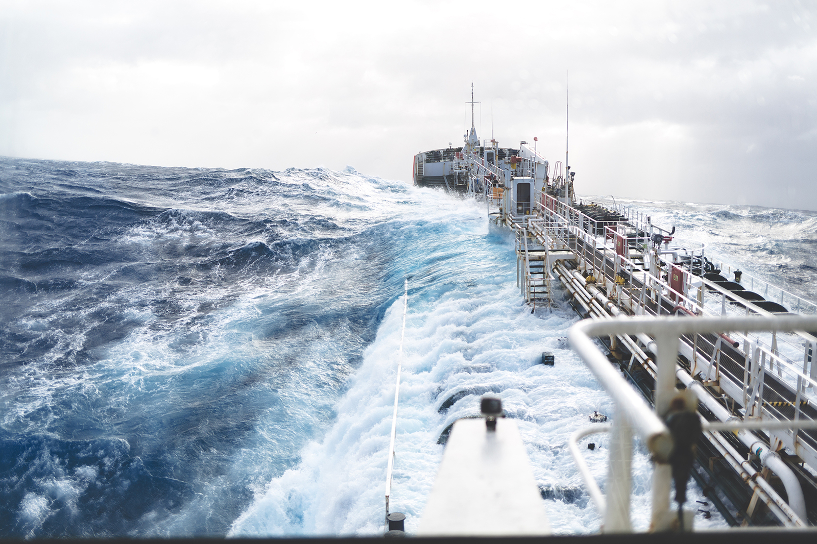 On the crest of a wave - The photo, Wave, Ship, Sea, Потоп