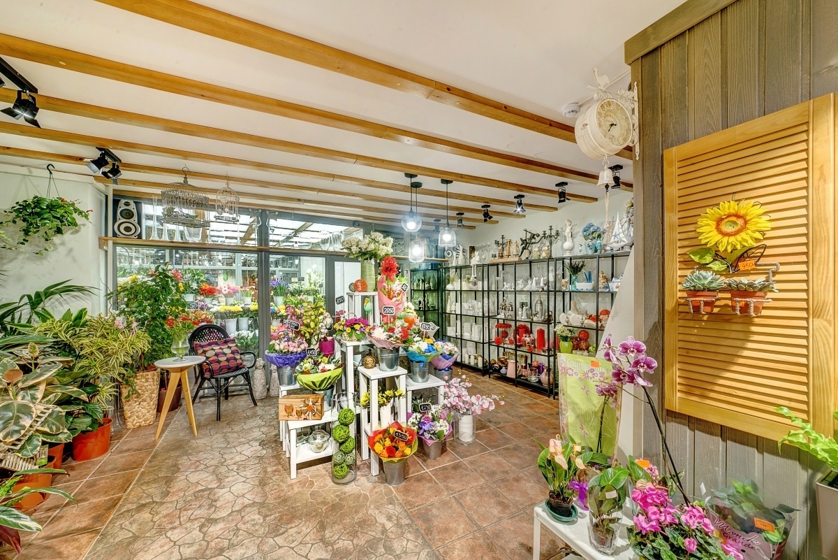 Блог Академии Lacy Bird. Продвижение цветочного магазина: 15 идей для владельцев бизнеса