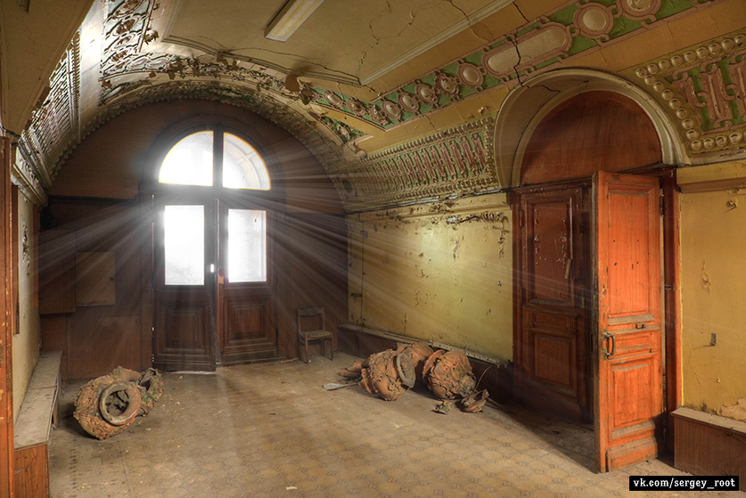 The main abandoned manor in Moscow - My, Abandoned, Manor, Moscow, Longpost, Lubyanka, 