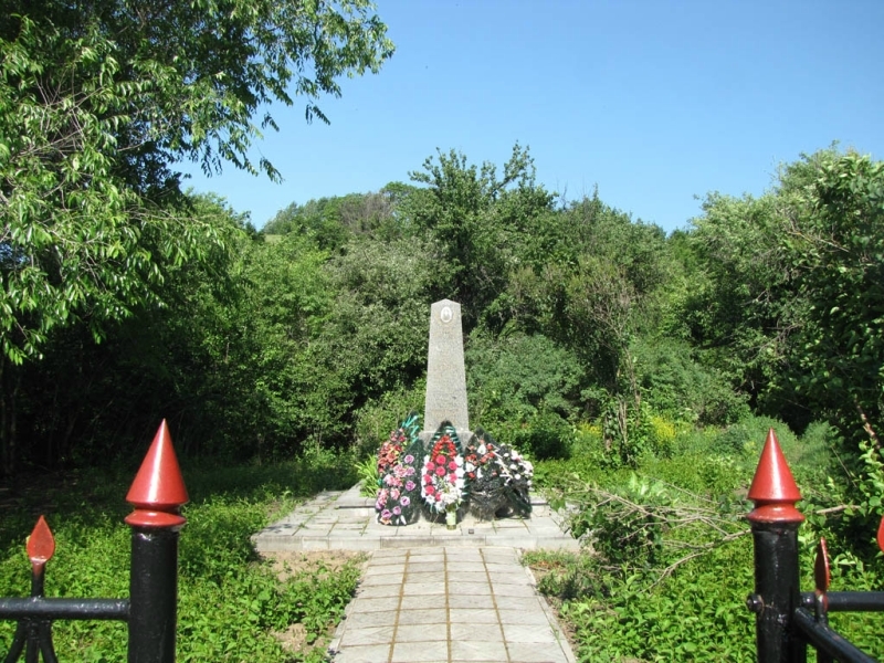 At the cost of their lives and the lives of their children. - The Great Patriotic War, Feat, Self sacrifice, Longpost