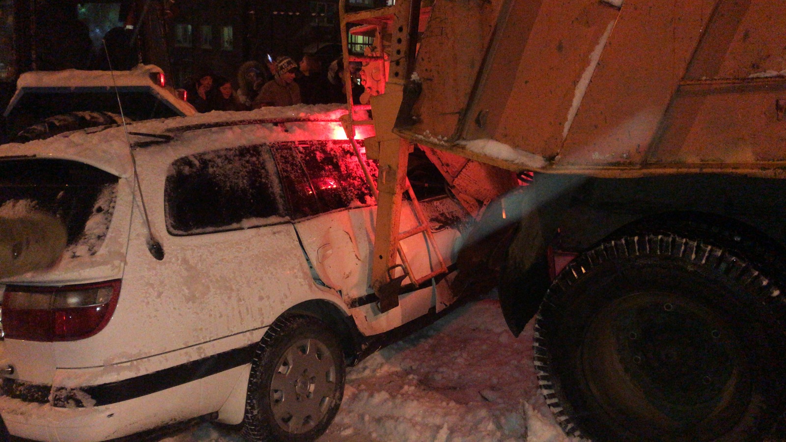 A bit of winter Vladivostok) - My, Vladivostok, Ice, Road accident, Crash, Video, Longpost, November, Tinsmith's Day