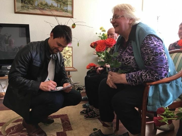 Danila Kozlovsky in a nursing home in Belyaninovo - My, Danila kozlovsky, Nursing home, Elderly, Longpost