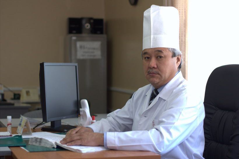 A doctor from Buryatia performed more than 30,000 operations in his practice - Surgeon, Doctors, Skillful fingers, Longpost