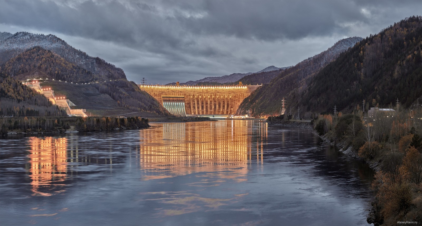 Sayano-Shushenskaya HPP - My, Sayano-Shushenskaya HPP, Night, The mountains, Hills, River, The clouds, The photo