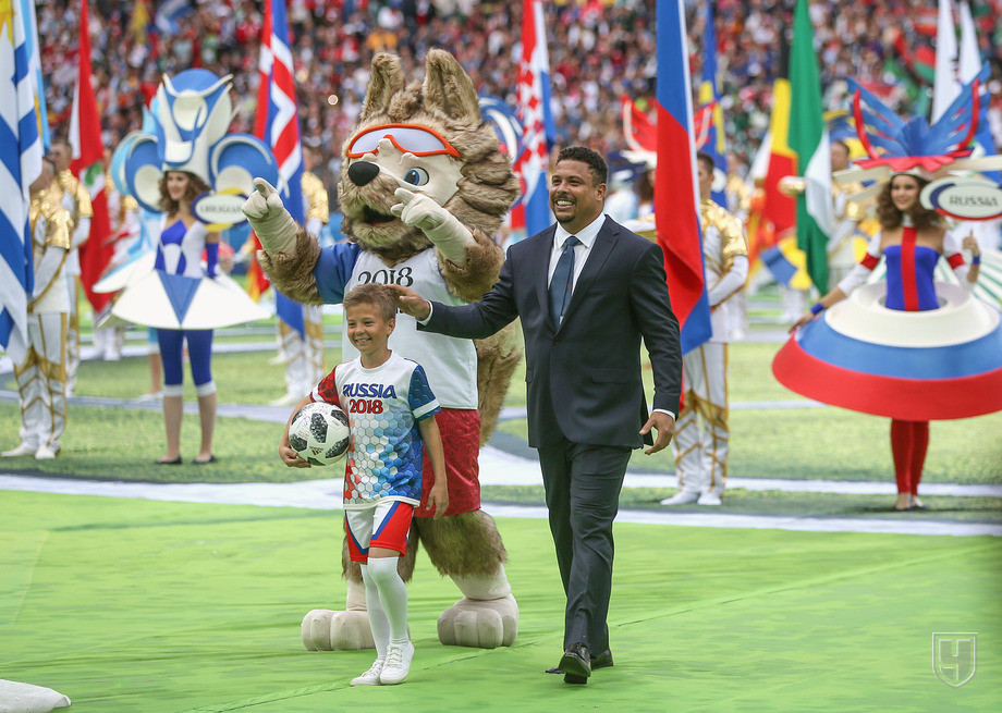 Opening of the World Cup 2018. - 2018 FIFA World Cup, Football, Robbie Williams, , Victoria Lopyreva, Ronaldo, Longpost, The photo