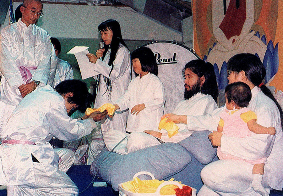 Close Yoga Schools: Aum Senrikyo Leader Executed - My, Aum Shinrikyo, Sect, Execution, , Longpost