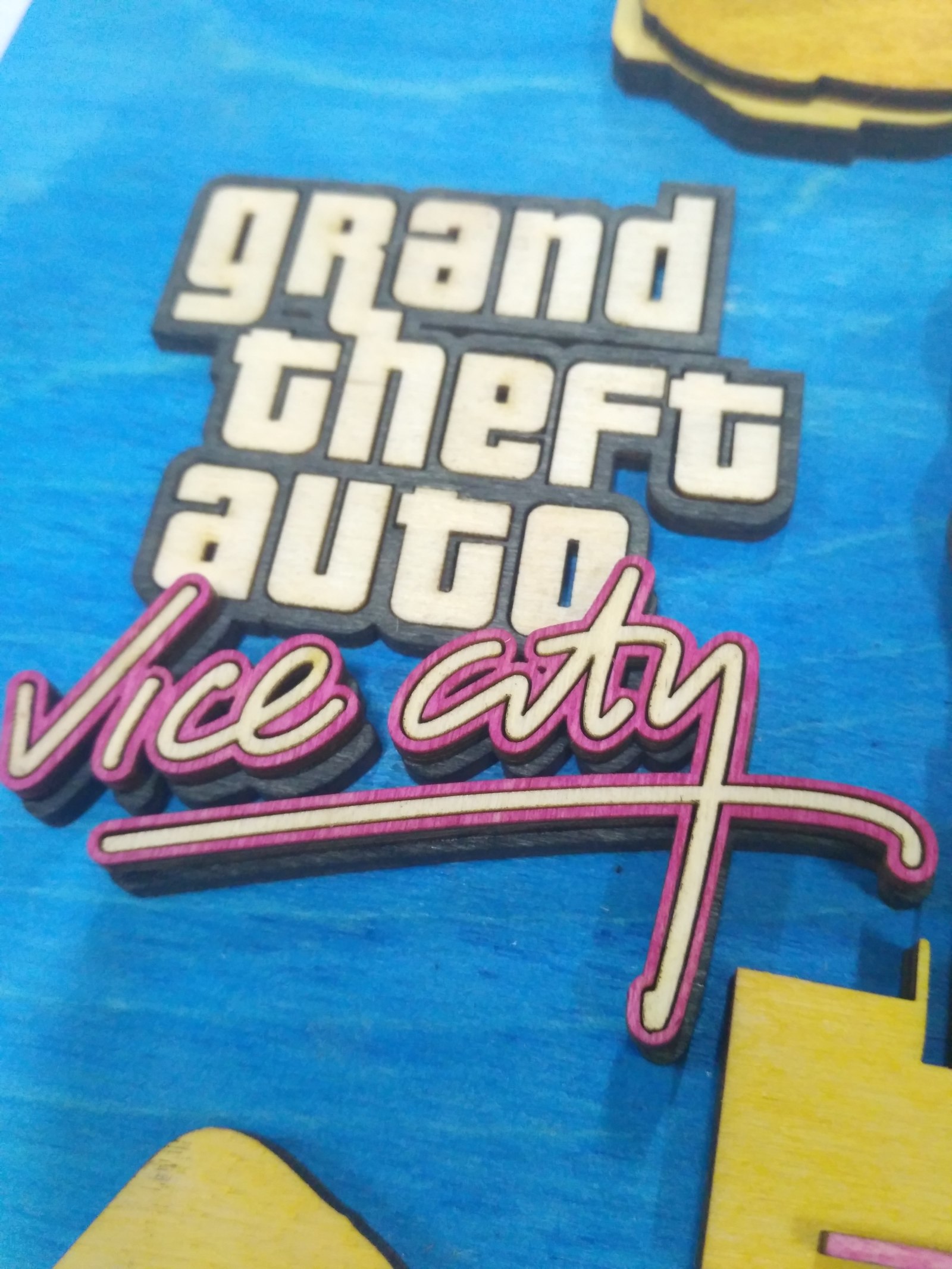 Карта GTA Vice City из дерева. | Пикабу