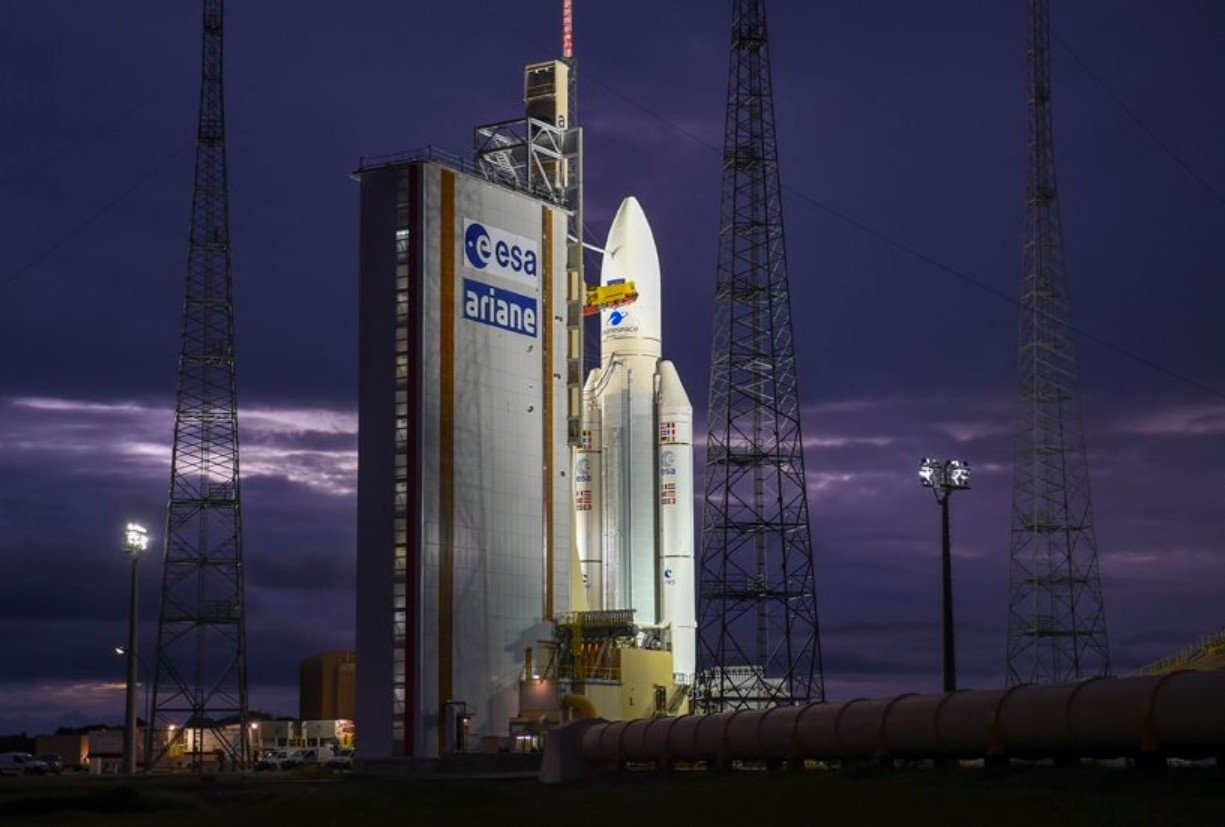 There will be two launches today - Booster Rocket, Esa, Ariane 5, Spacex, Falcon 9, Longpost