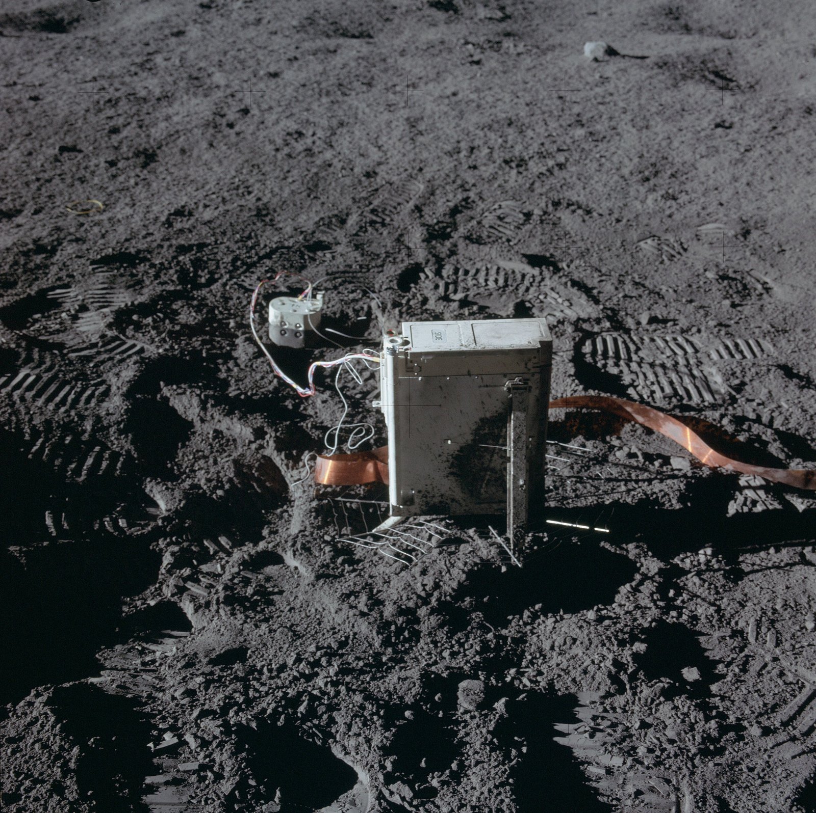 Photos from the Moon. Part 3 - moon, Apollo, The photo, Space, Longpost, USA, NASA