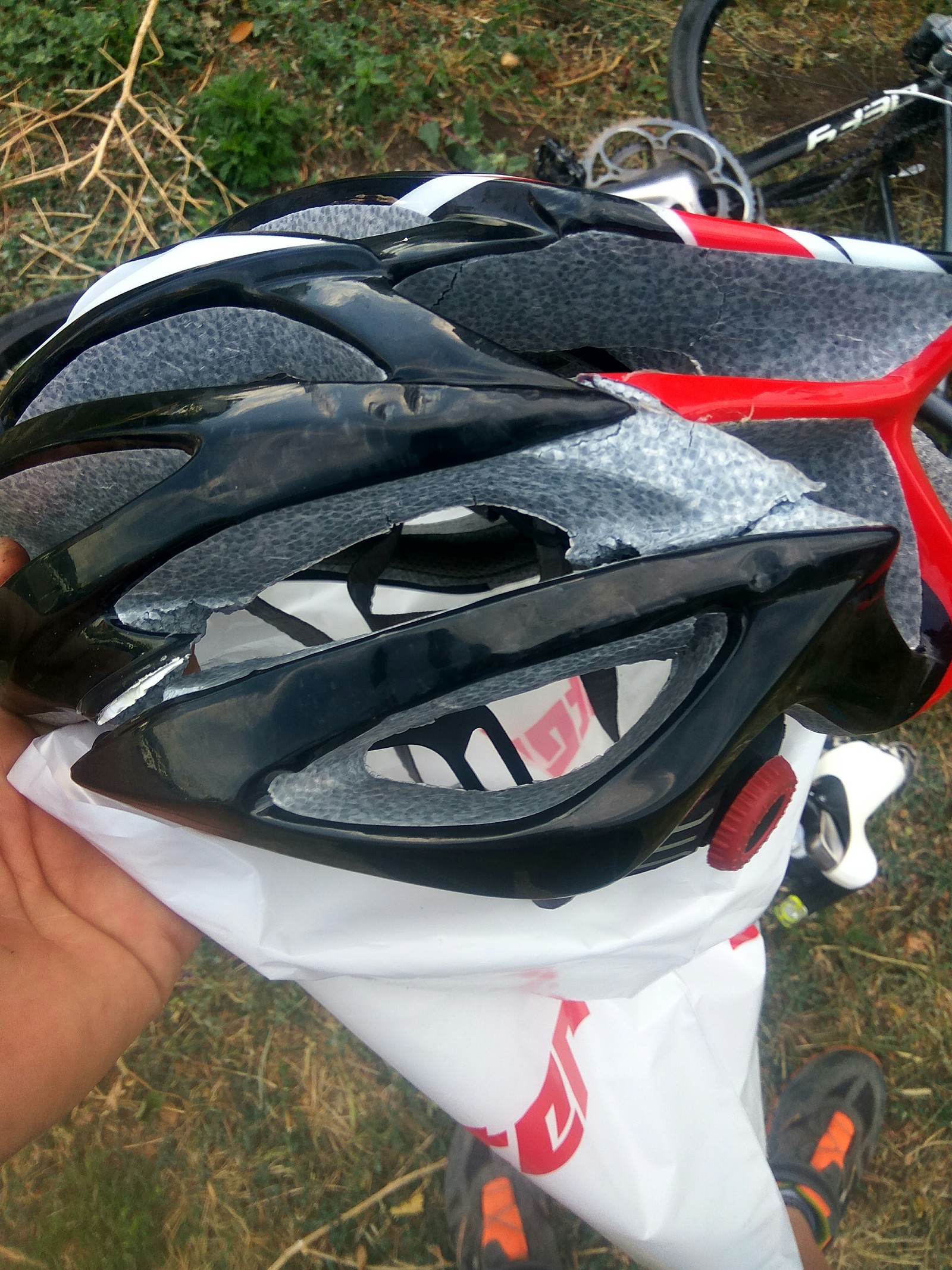 About the helmet. - My, Helmet, A bike, Road accident